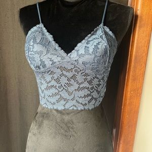 🌻Ivy Secret bralette-padded. Size medium fits more like a small.🌻